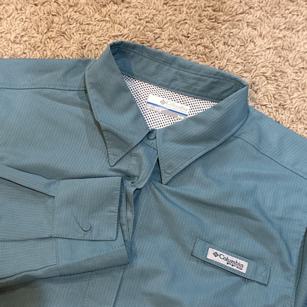 Columbia Teal Button-Down Ripstop Shirt
